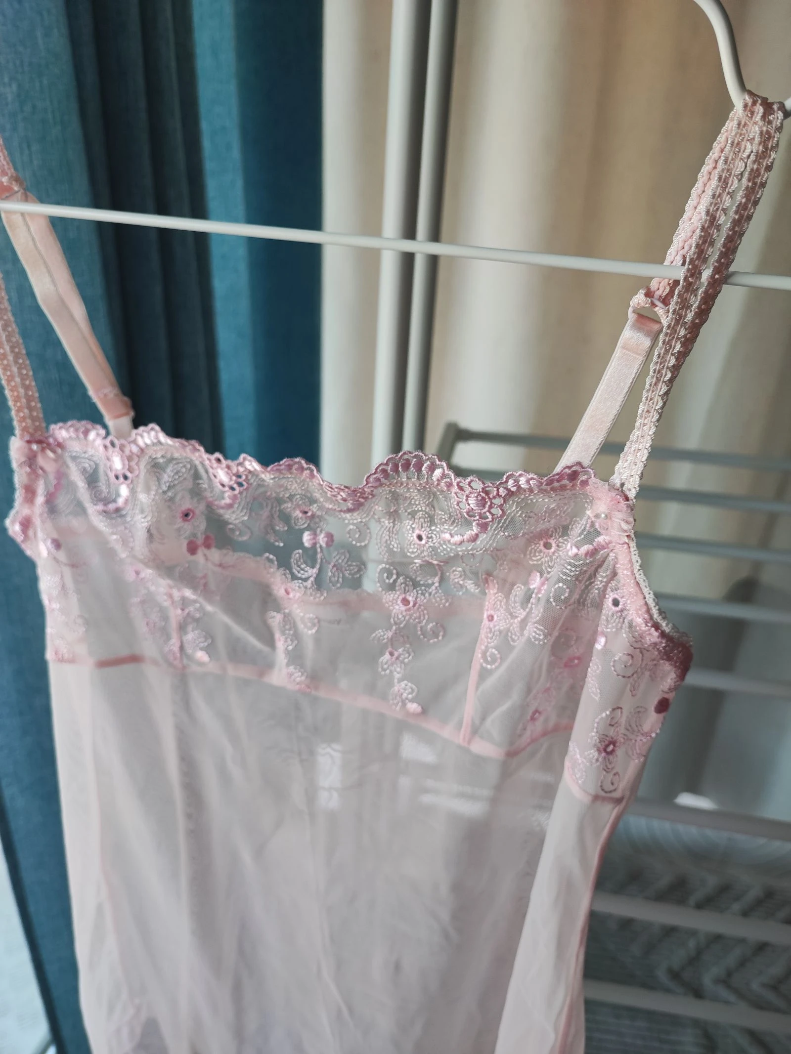 Macacão transparente curto com alças ajustáveis – photo 3